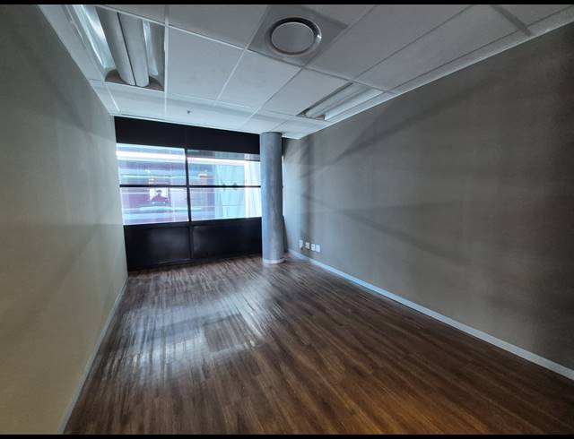 492M² OFFICE TO LET IN SANDTON CENTRAL